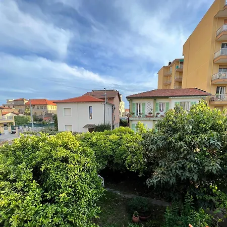 Iside Appartement Vallecrosia